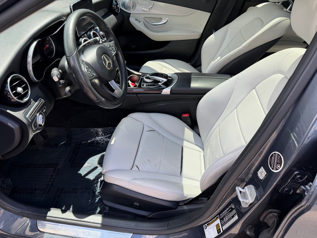2016 Mercedes-Benz C-Class Image 13