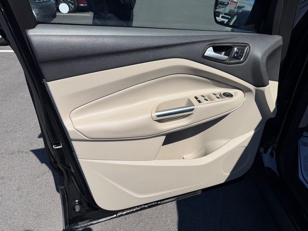 2016 Ford Escape Image 11