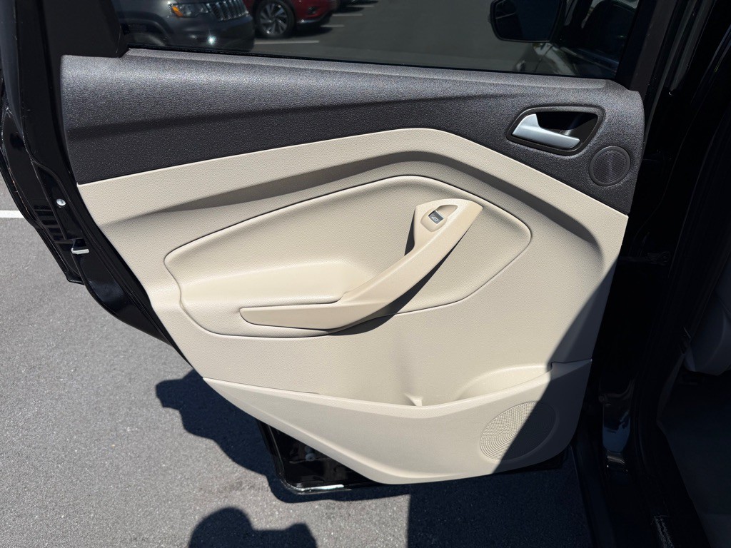 2016 Ford Escape Image 19