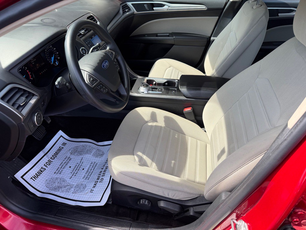 2020 Ford Fusion Image 12