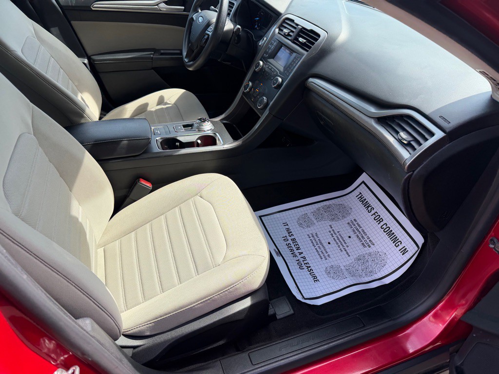 2020 Ford Fusion Image 25