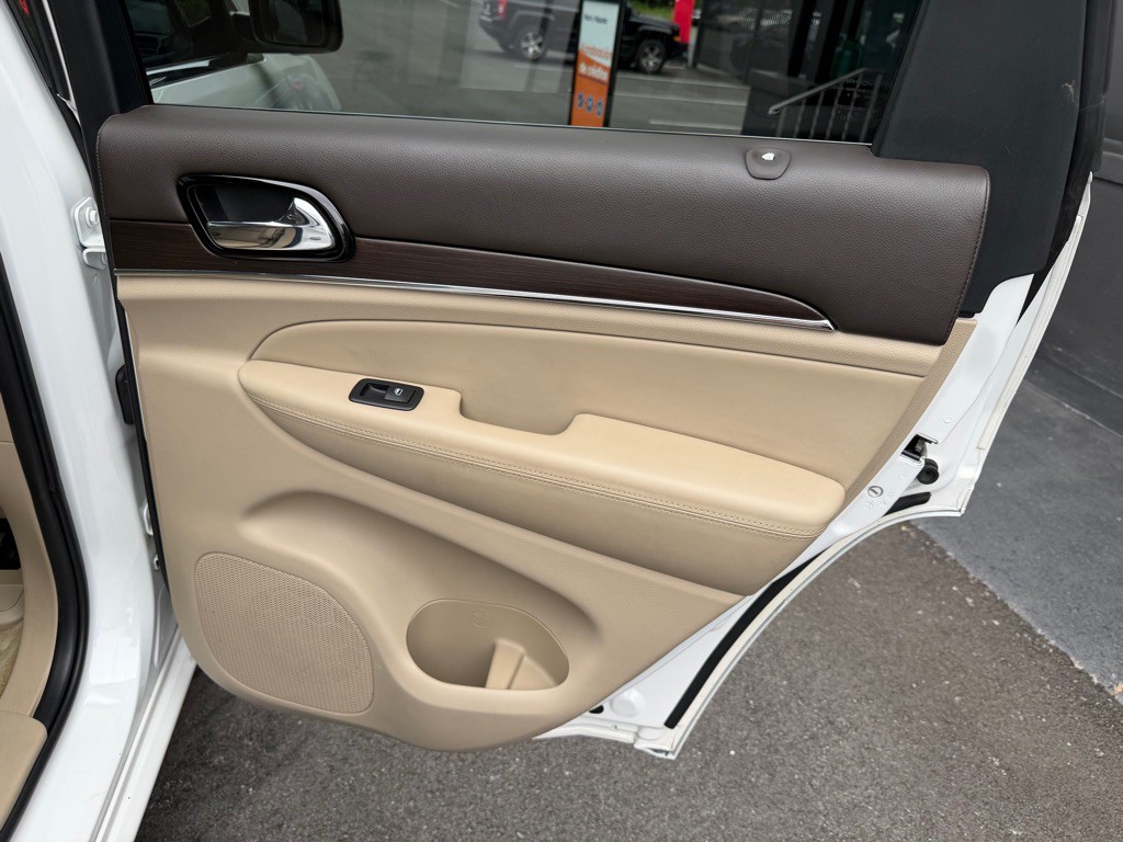 2019 Jeep Grand Cherokee Image 25