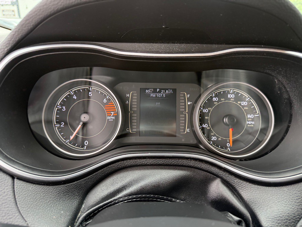 2019 Jeep Cherokee Image 14