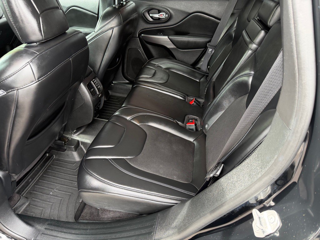 2019 Jeep Cherokee Image 20