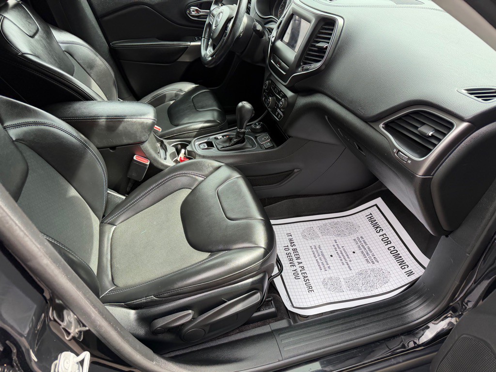 2019 Jeep Cherokee Image 26
