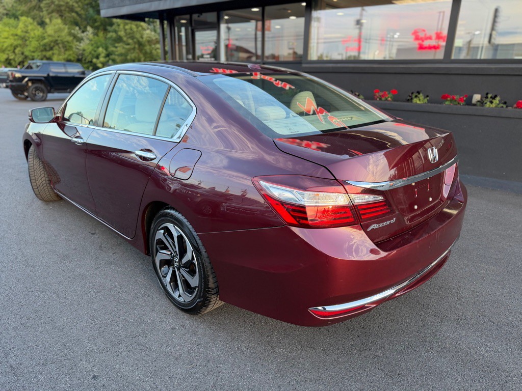 2017 Honda Accord Image 4