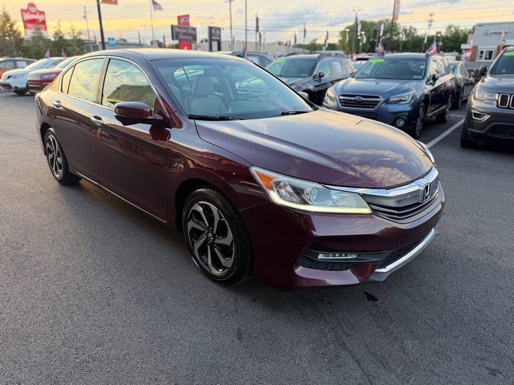 2017 Honda Accord Image 8
