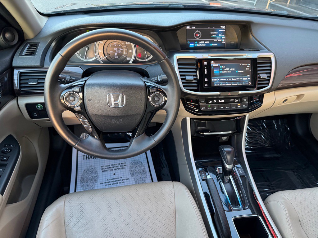 2017 Honda Accord Image 11