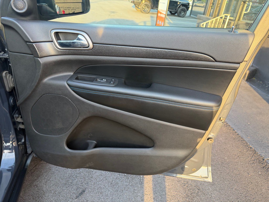 2018 Jeep Grand Cherokee Image 27