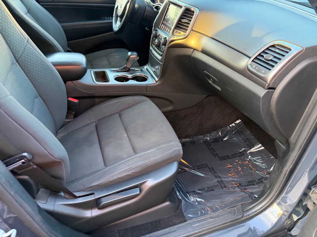 2018 Jeep Grand Cherokee Image 28