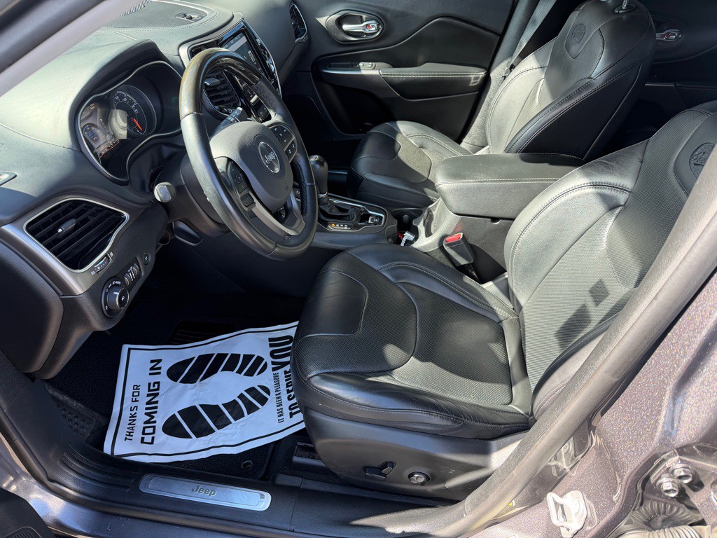 2019 Jeep Cherokee Image 13