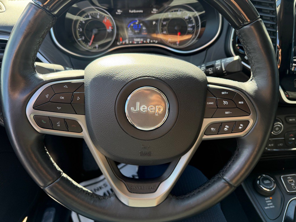 2019 Jeep Cherokee Image 16