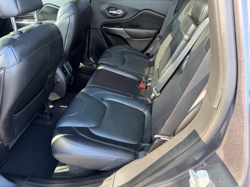 2019 Jeep Cherokee Image 23