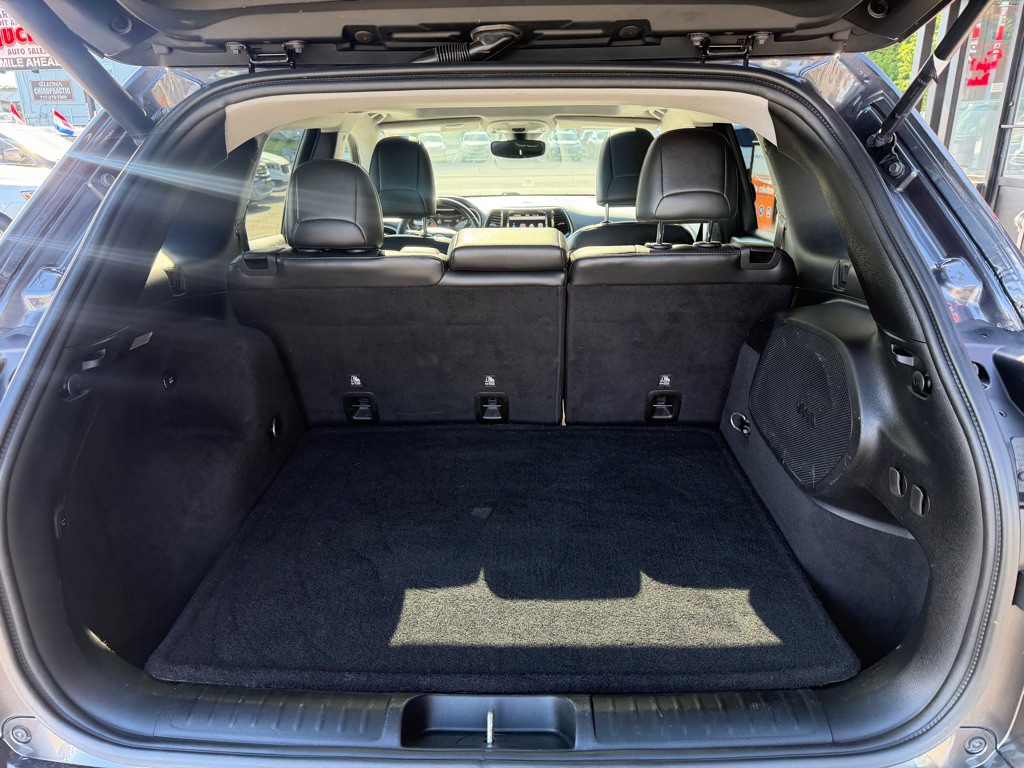 2019 Jeep Cherokee Image 25