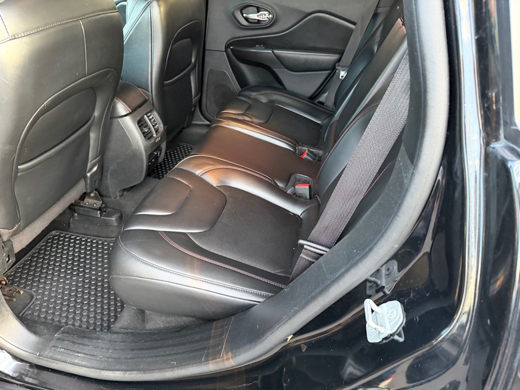 2020 Jeep Cherokee Image 20