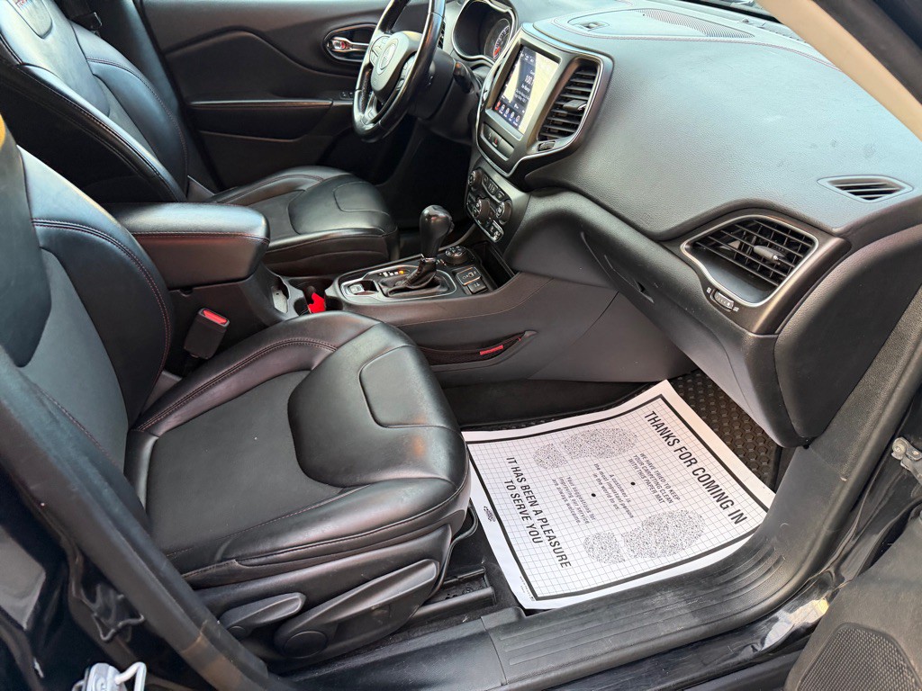 2020 Jeep Cherokee Image 25