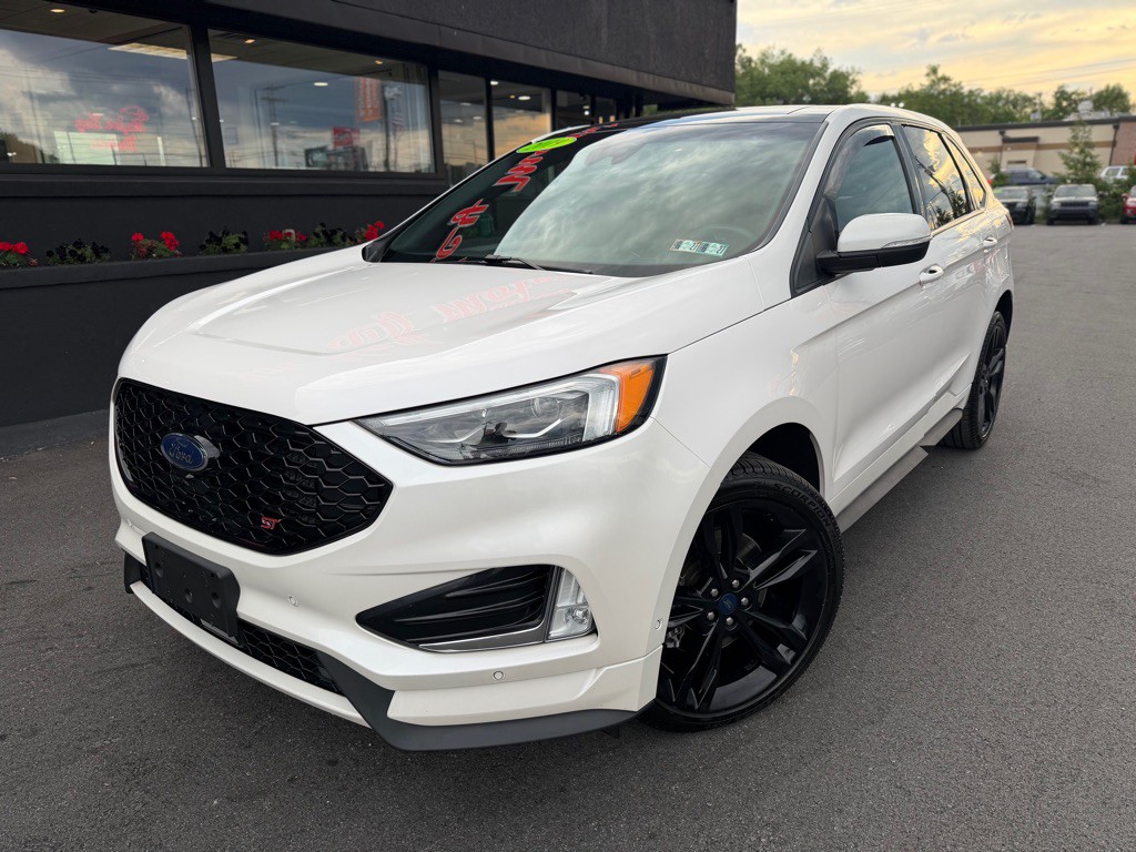 2019 Ford Edge Image 2