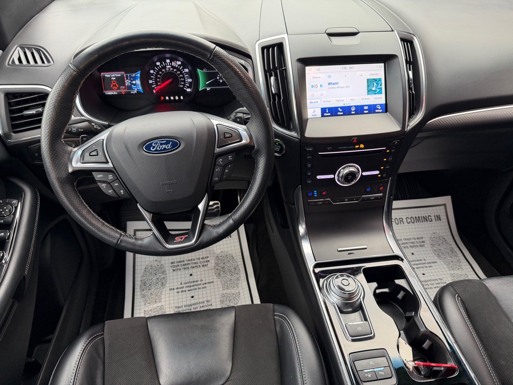 2019 Ford Edge Image 11