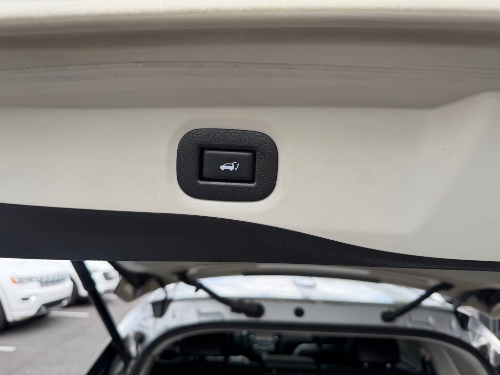 2018 Nissan Rogue Image 22