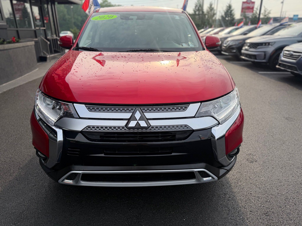 2020 Mitsubishi Outlander Image 9