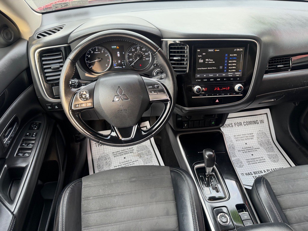 2020 Mitsubishi Outlander Image 10