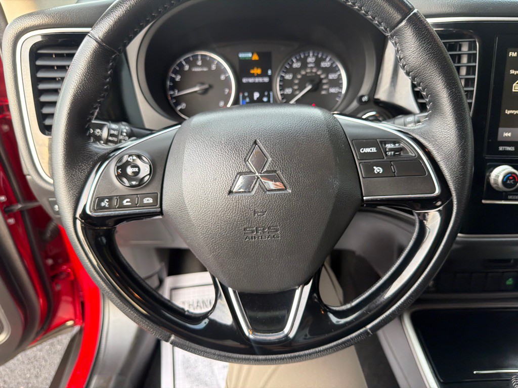 2020 Mitsubishi Outlander Image 15