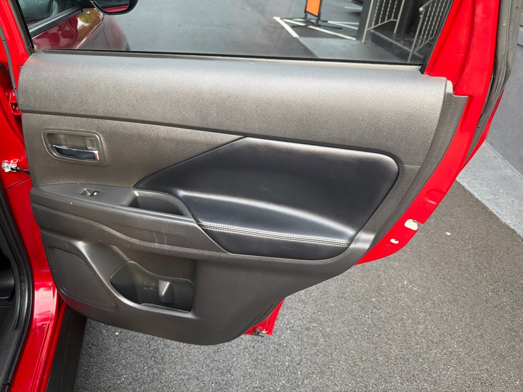 2020 Mitsubishi Outlander Image 22