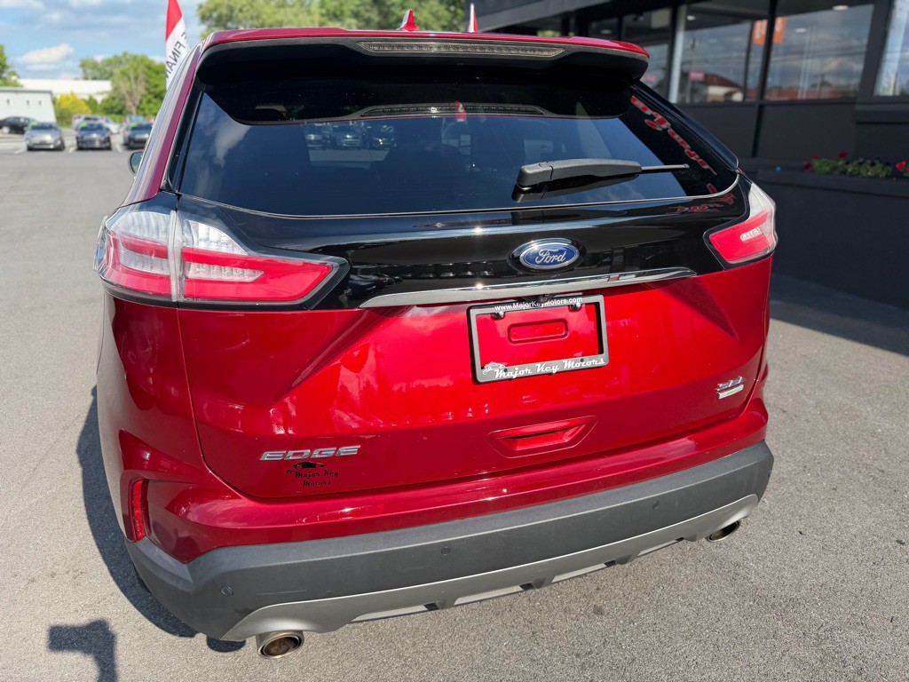2019 Ford Edge Image 5