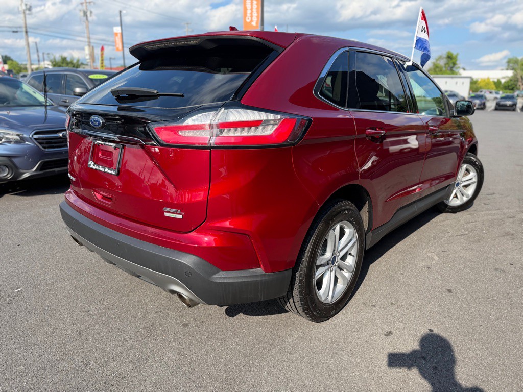 2019 Ford Edge Image 6