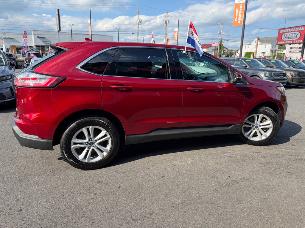 2019 Ford Edge Image 7