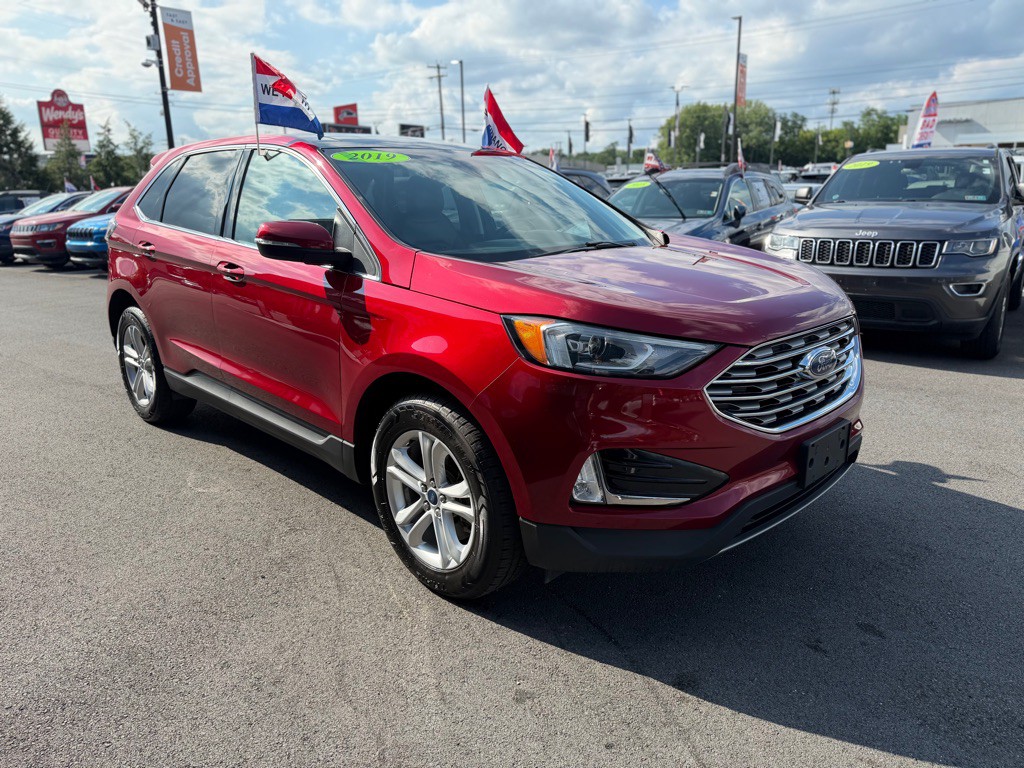 2019 Ford Edge Image 8