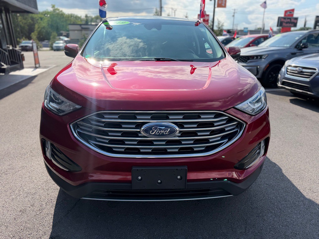 2019 Ford Edge Image 9