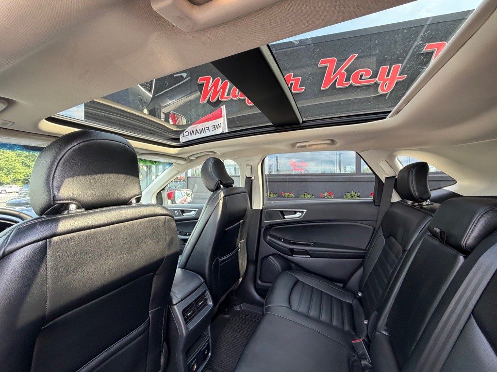2019 Ford Edge Image 22