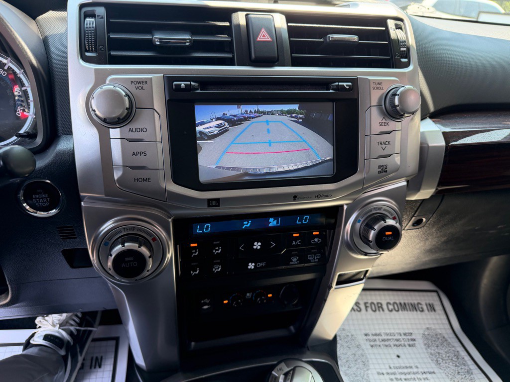2015 Toyota 4Runner Image 17