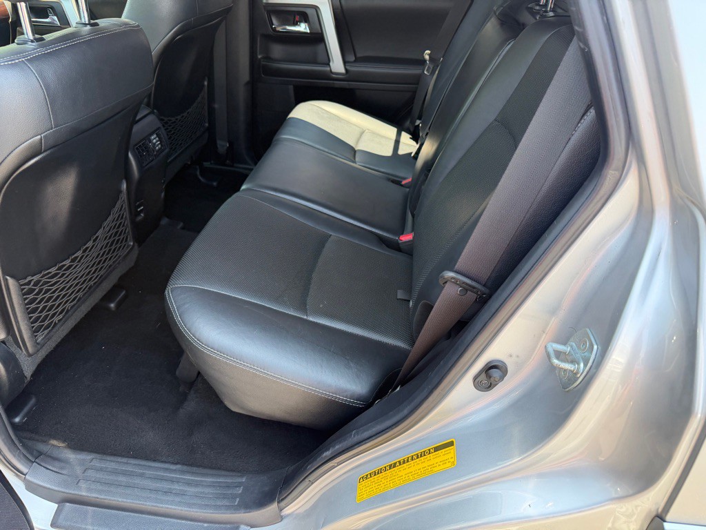 2015 Toyota 4Runner Image 22