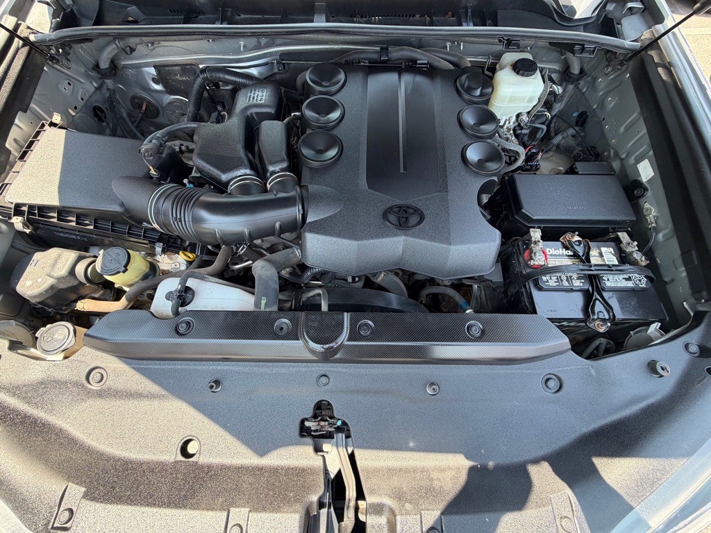 2015 Toyota 4Runner Image 28