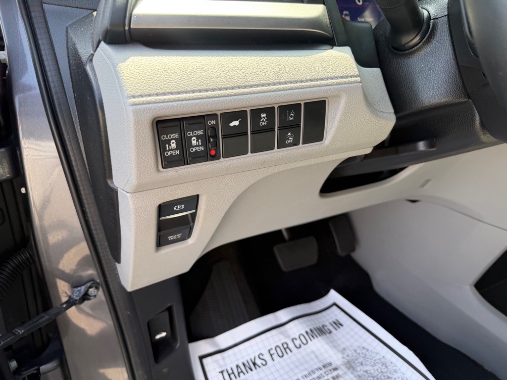 2018 Honda Odyssey Image 14
