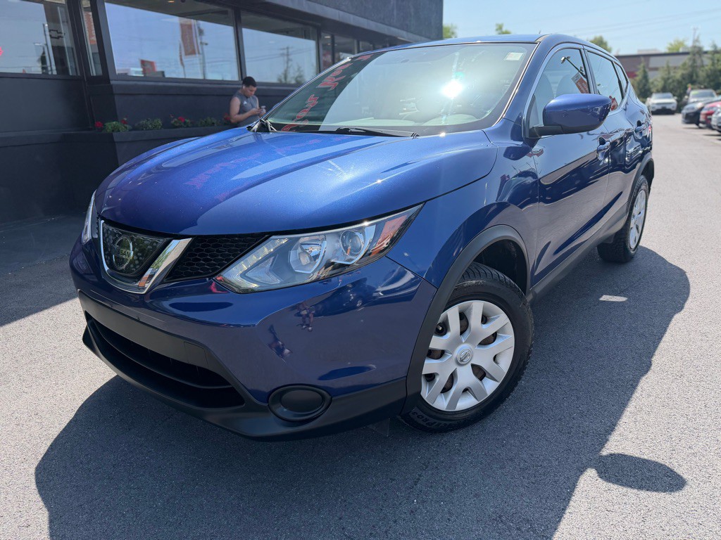 2019 Nissan Rogue Image 2