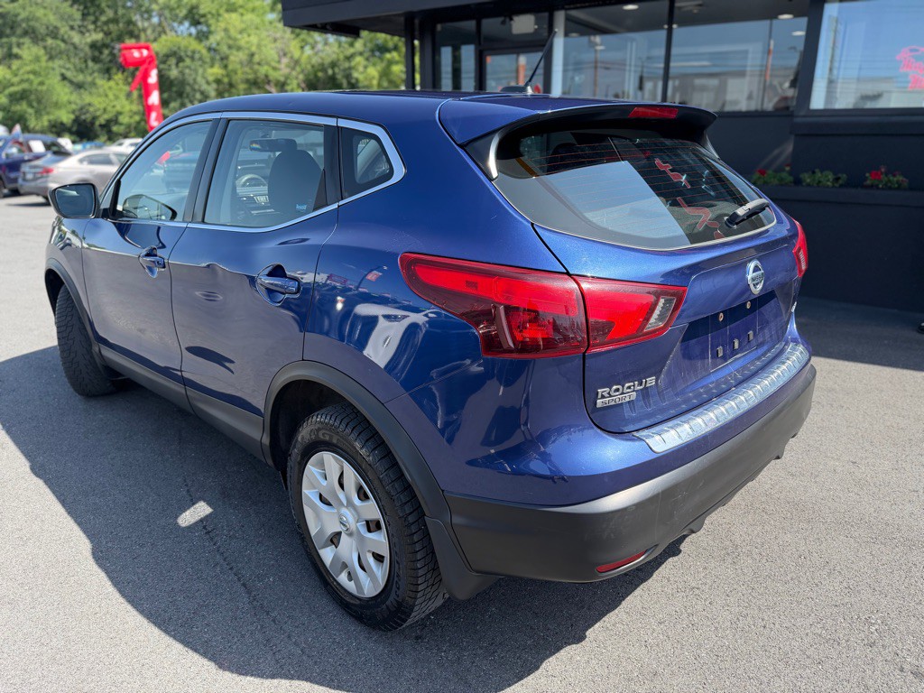 2019 Nissan Rogue Image 4