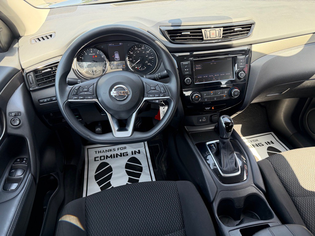 2019 Nissan Rogue Image 10