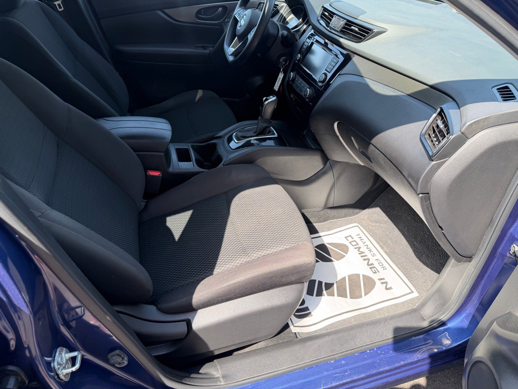 2019 Nissan Rogue Image 25