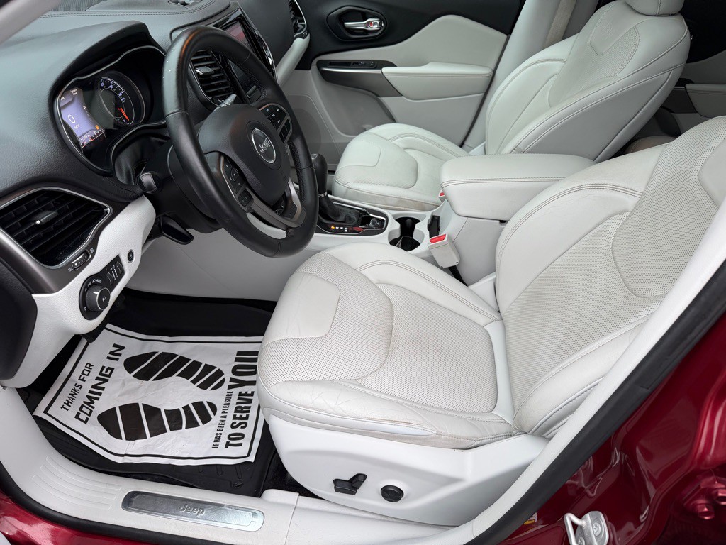 2019 Jeep Cherokee Image 13