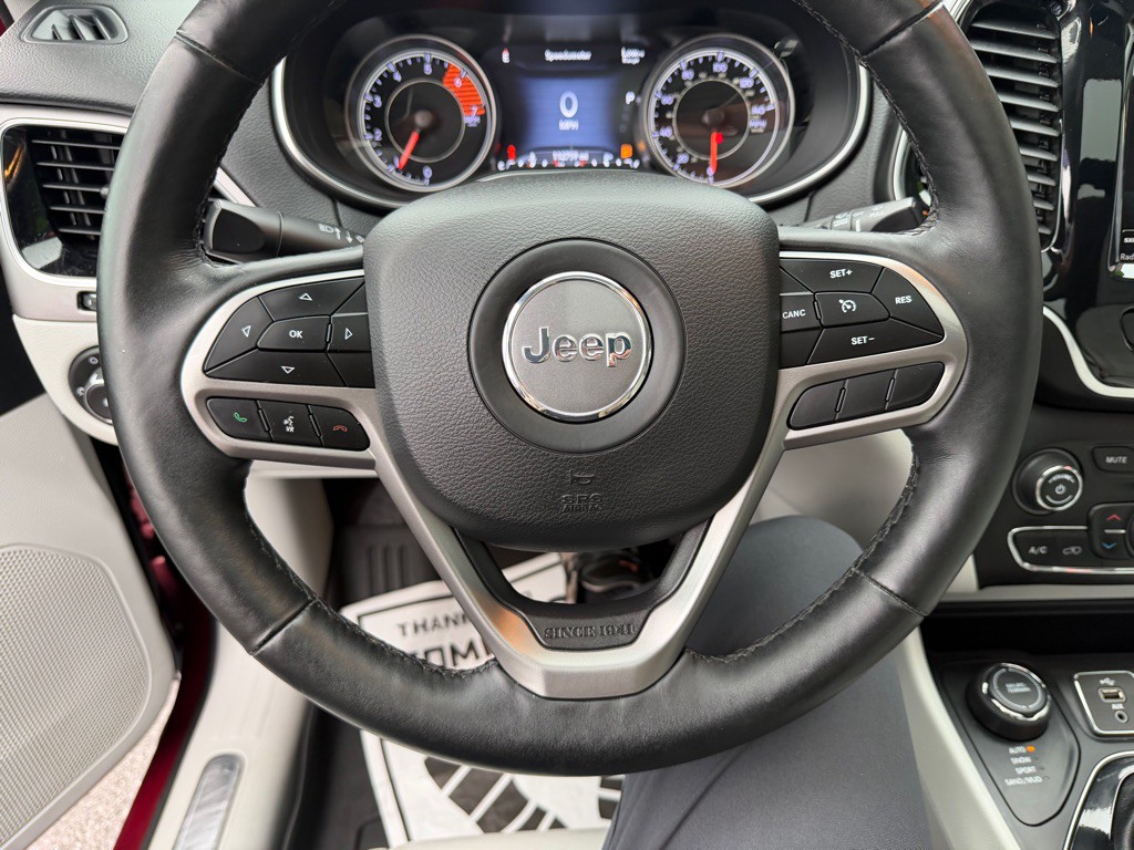 2019 Jeep Cherokee Image 16