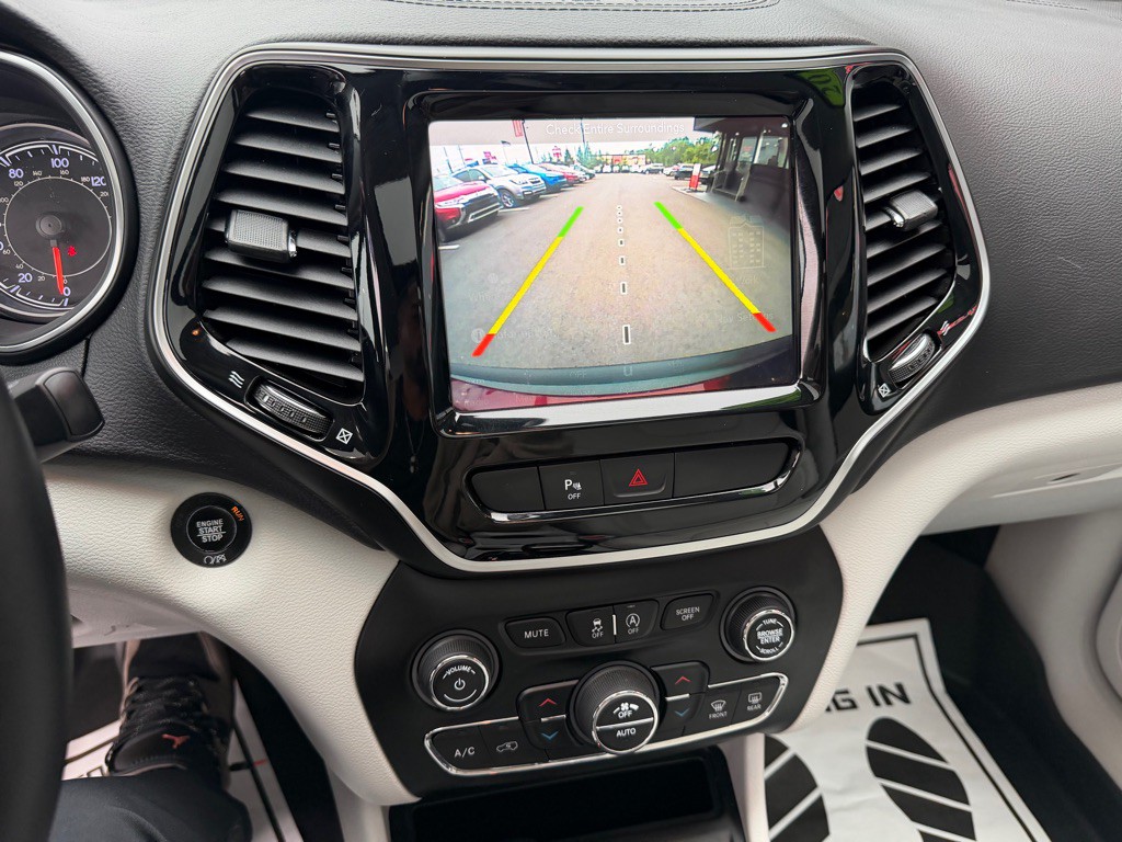 2019 Jeep Cherokee Image 17