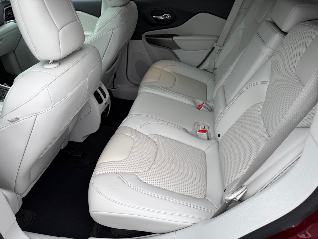 2019 Jeep Cherokee Image 21