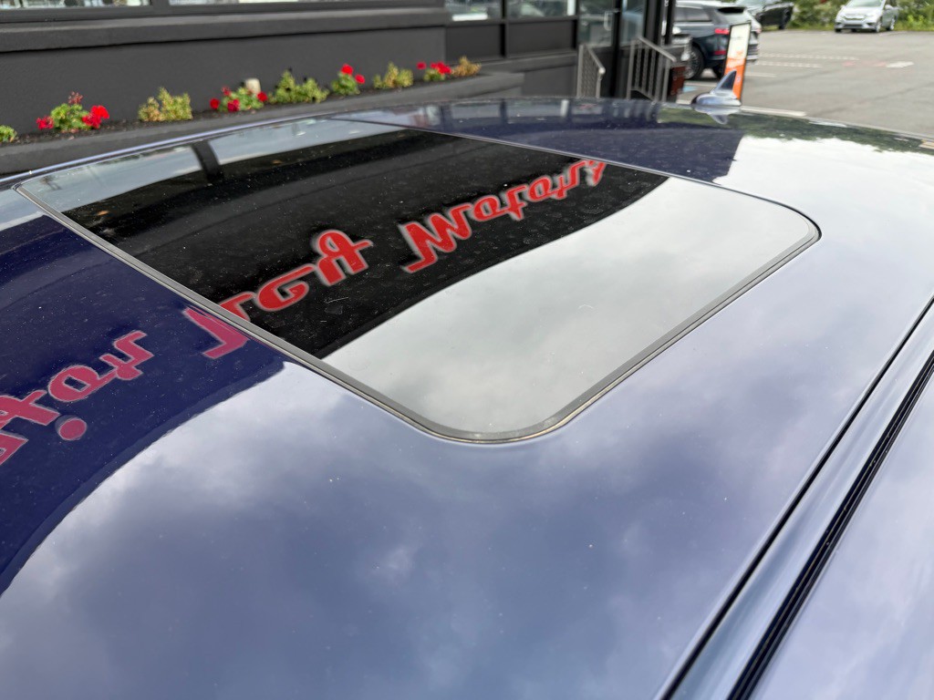 2017 Dodge Challenger Image 11