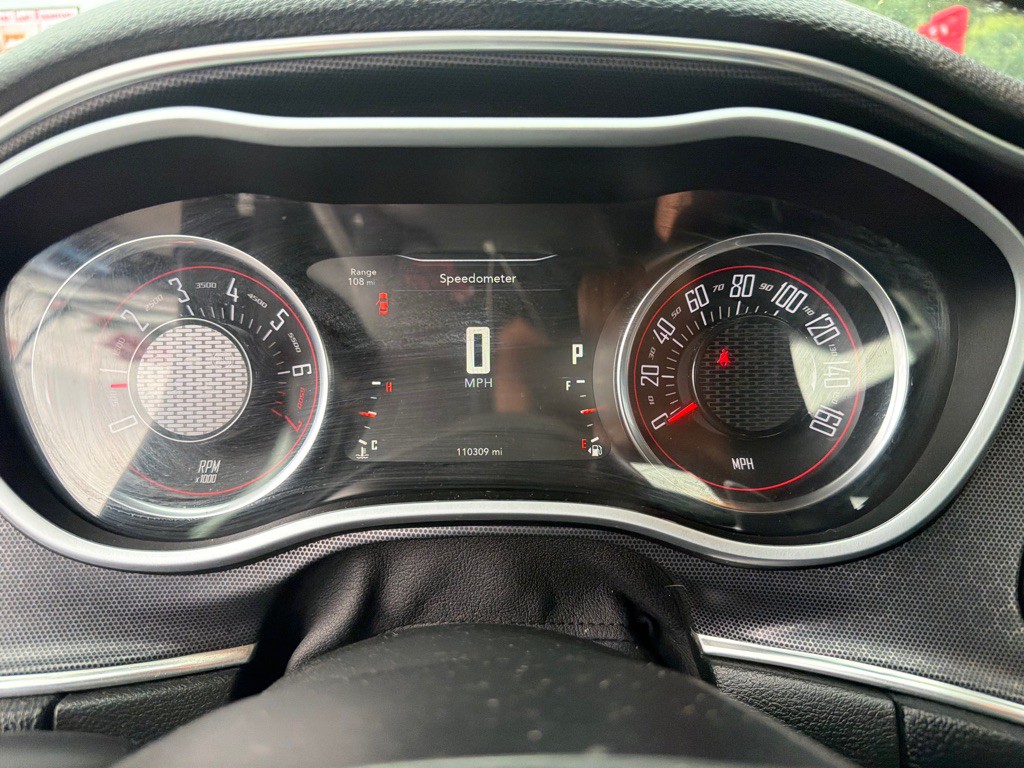 2017 Dodge Challenger Image 16