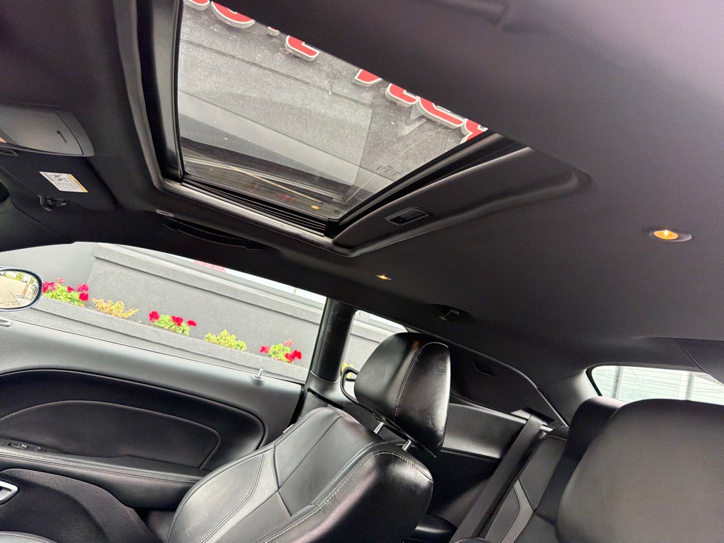 2017 Dodge Challenger Image 20