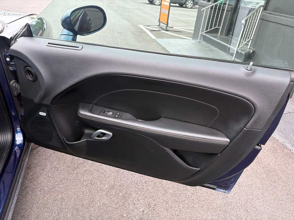 2017 Dodge Challenger Image 23