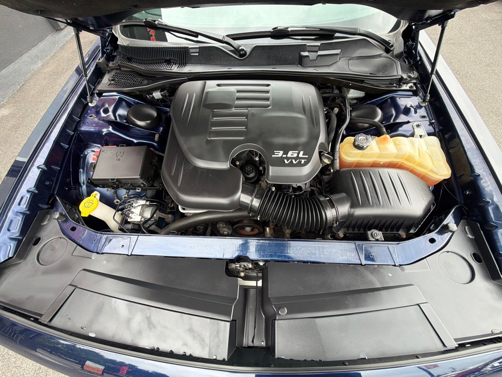 2017 Dodge Challenger Image 27
